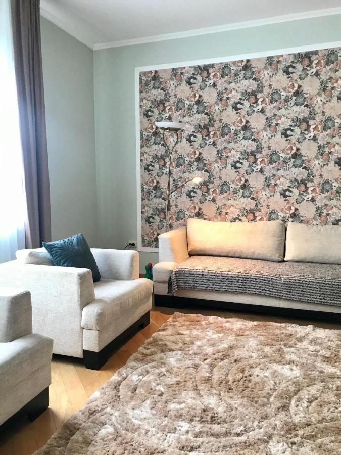 Family Apartment Near The University Czernowitz Exterior foto